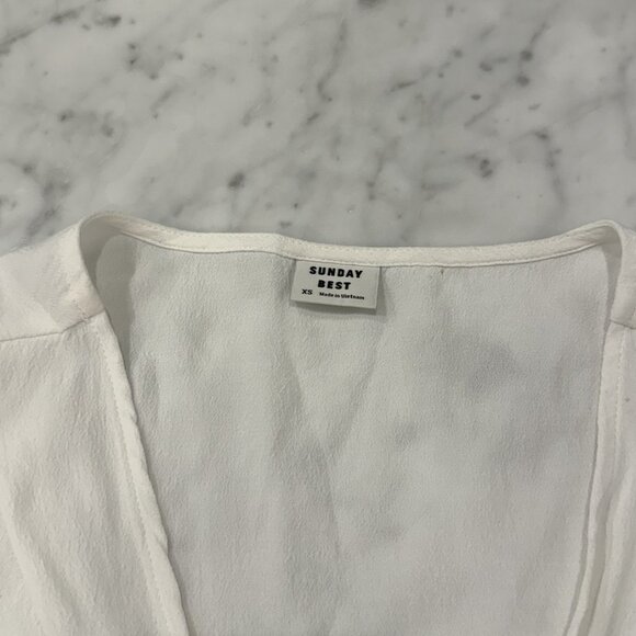 Aritzia Sunday Best Wrap Crop Top - Size XS - Picture 2 of 4